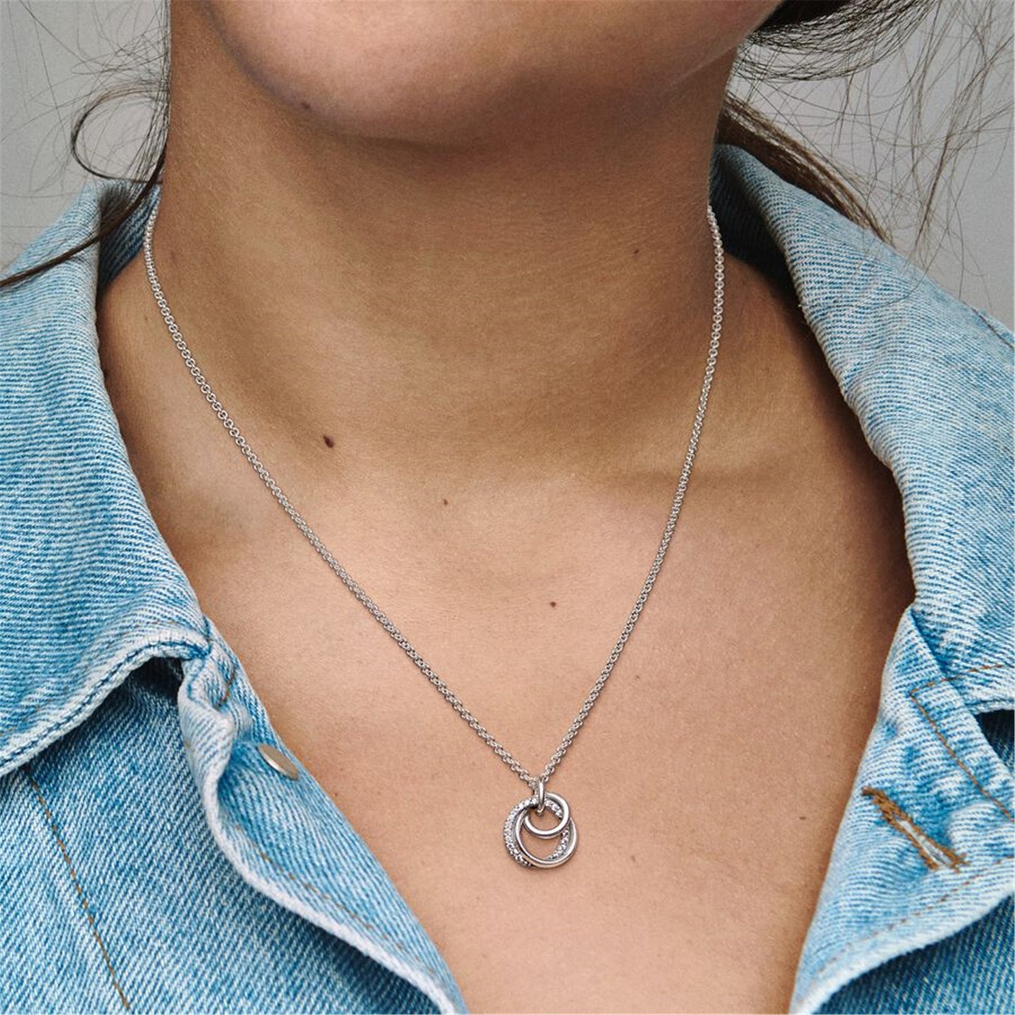 S925 Sterling Silver Family Always Encircled Pendant Necklace