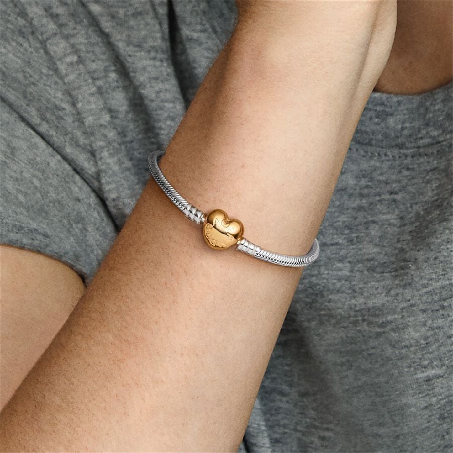 S925 Sterling Silver Moments Heart Clasp Snake Chain Bracelet