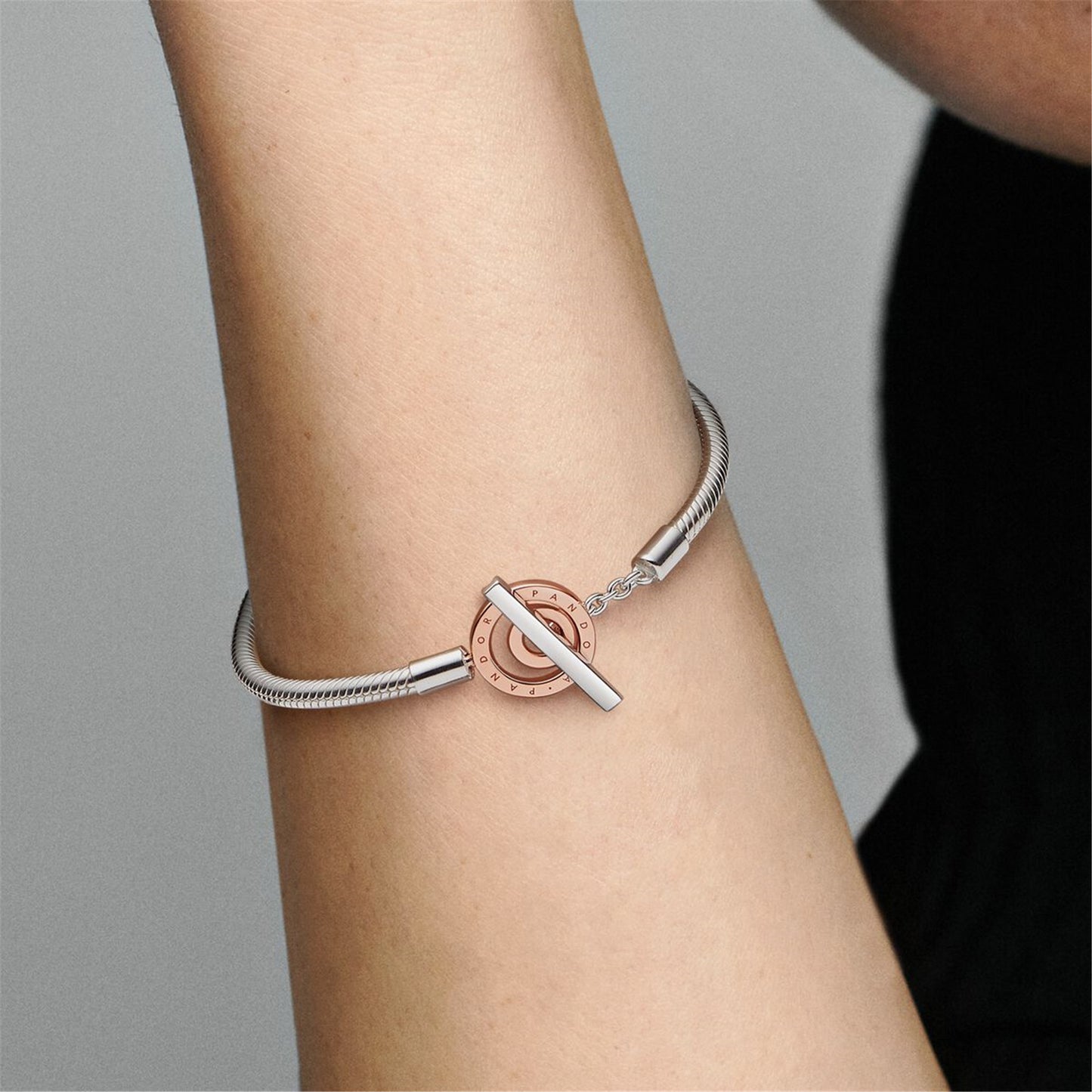 S925 sterling silver Moments Two-tone Logo T-Bar Snake Chain Bracelet