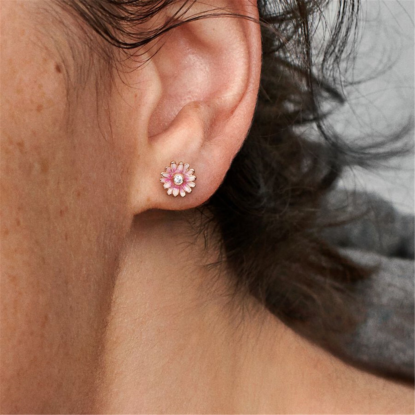 S925 Sterling Silver Pink Daisy Flower Stud Earrings