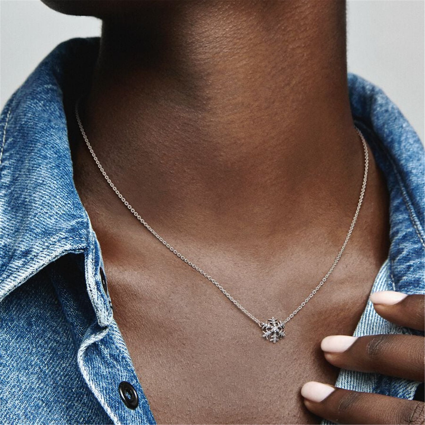 S925 Sterling Silver Sparkling Snowflake Pendant Necklace